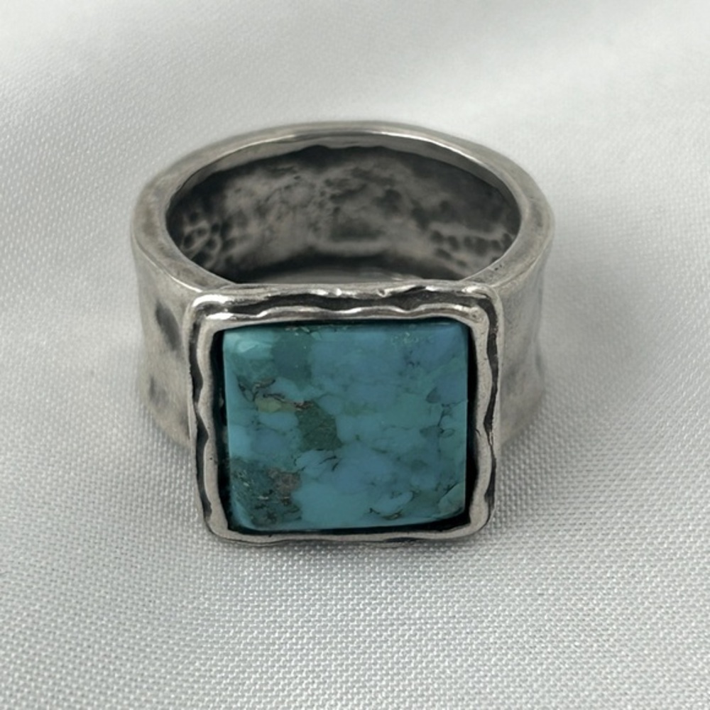 Turquoise Sterling Silver Ring Size 8 EUC